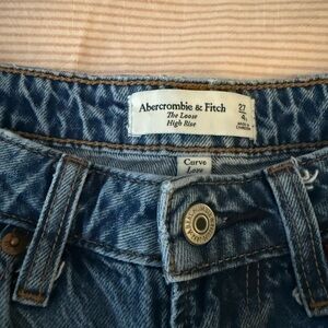 Abercrombie & Fitch “The Loose” High Rise (Curve Love)
